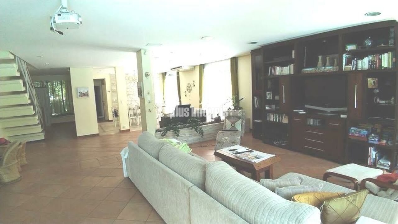 Casa, 4 quartos, 200 m² - Foto 2