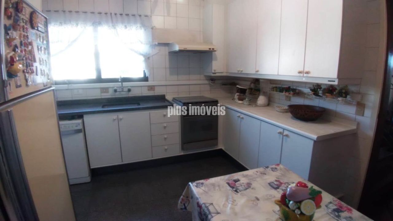 Apartamento à venda com 3 quartos, 220m² - Foto 4