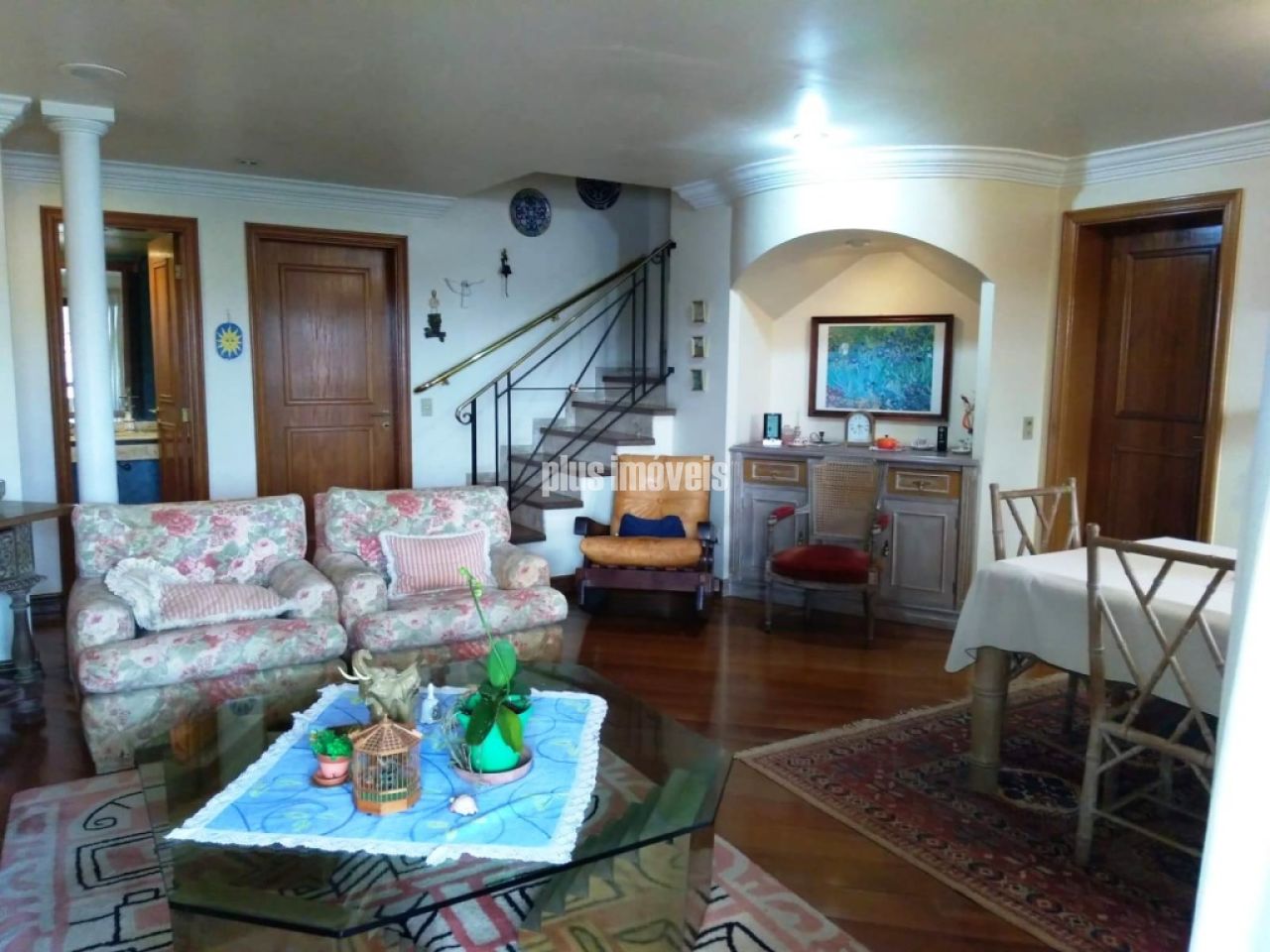 Apartamento à venda com 3 quartos, 220m² - Foto 1