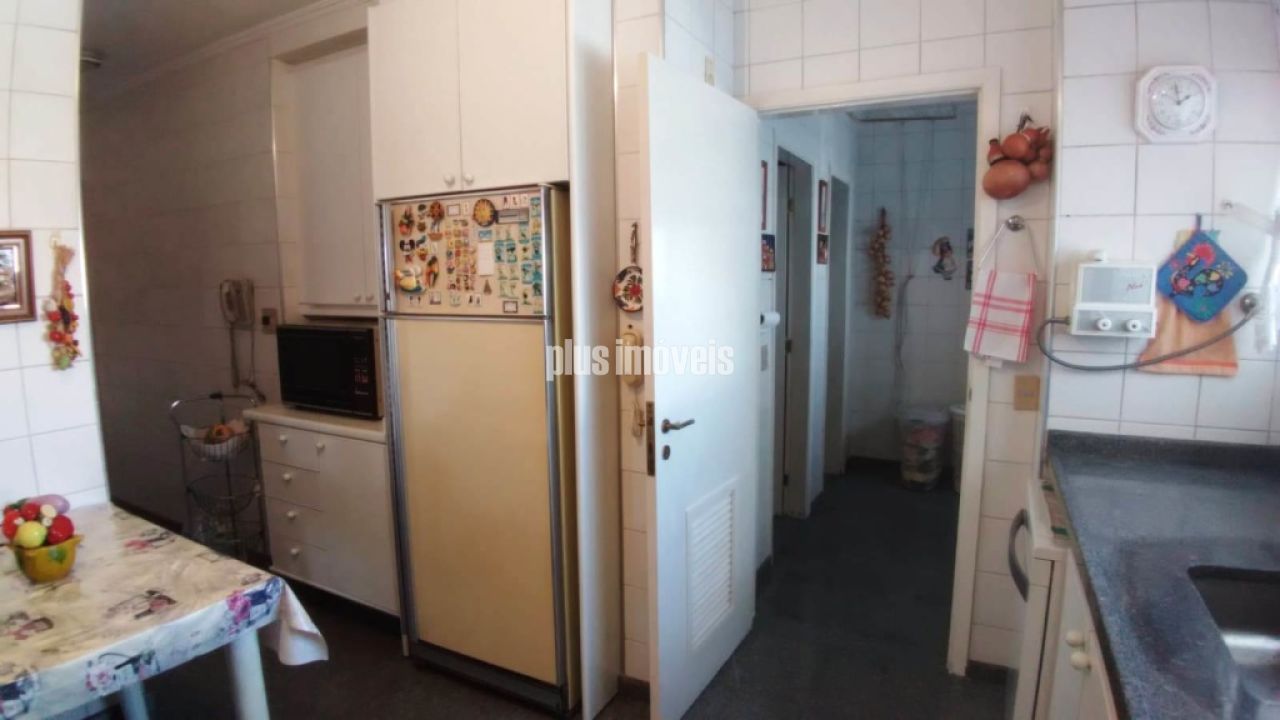 Apartamento à venda com 3 quartos, 220m² - Foto 5