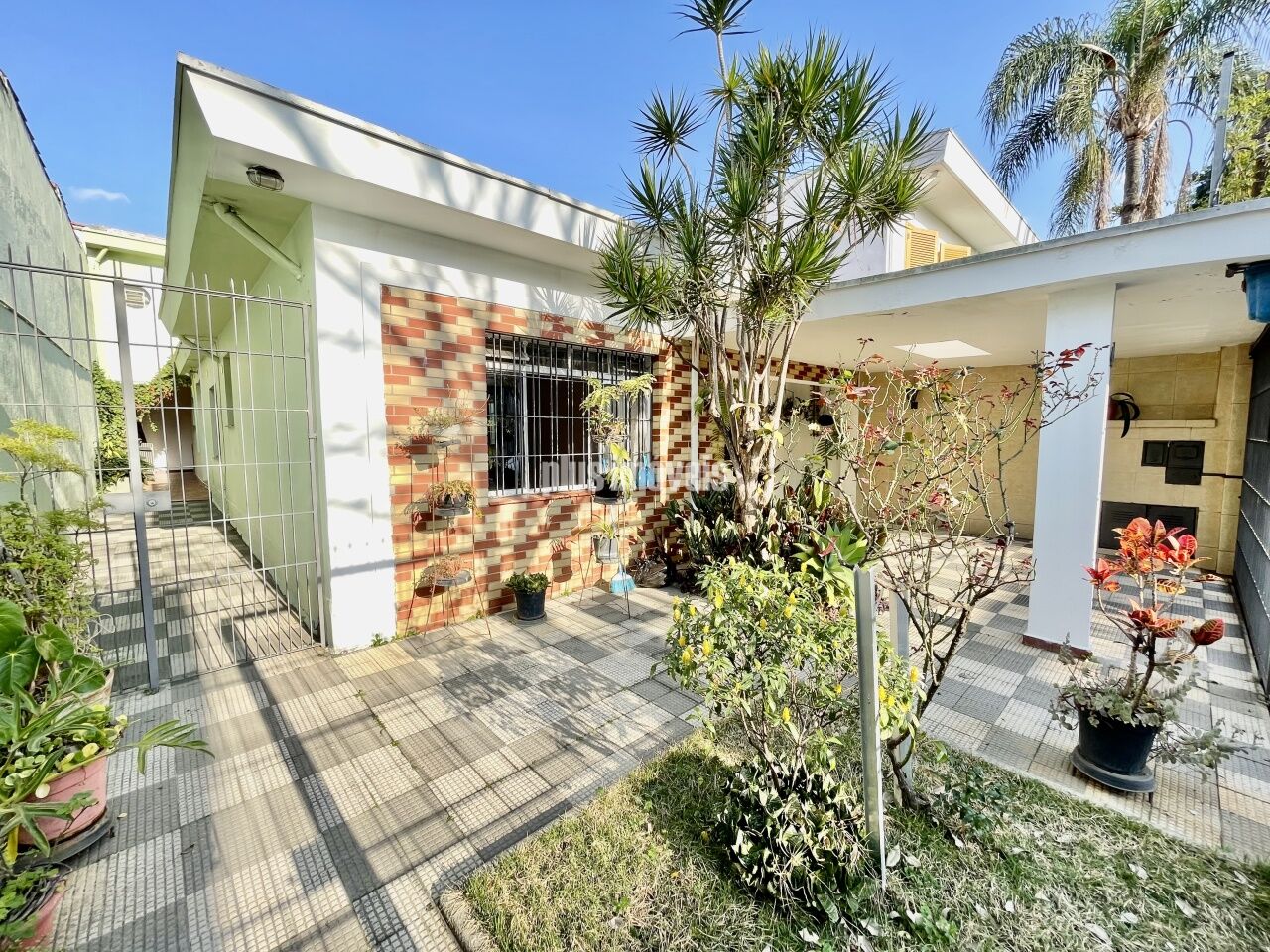 Casa, 3 quartos, 220 m² - Foto 1