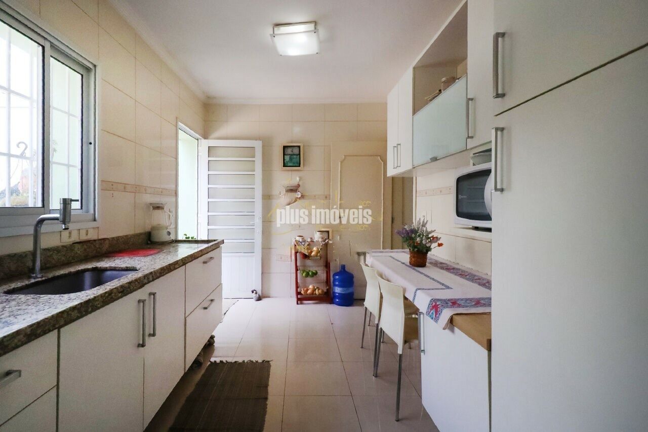 Casa à venda com 3 quartos, 200m² - Foto 13
