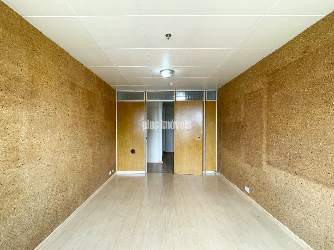 Conjunto Comercial-Sala à venda com 1 quarto, 27m² - Foto 4