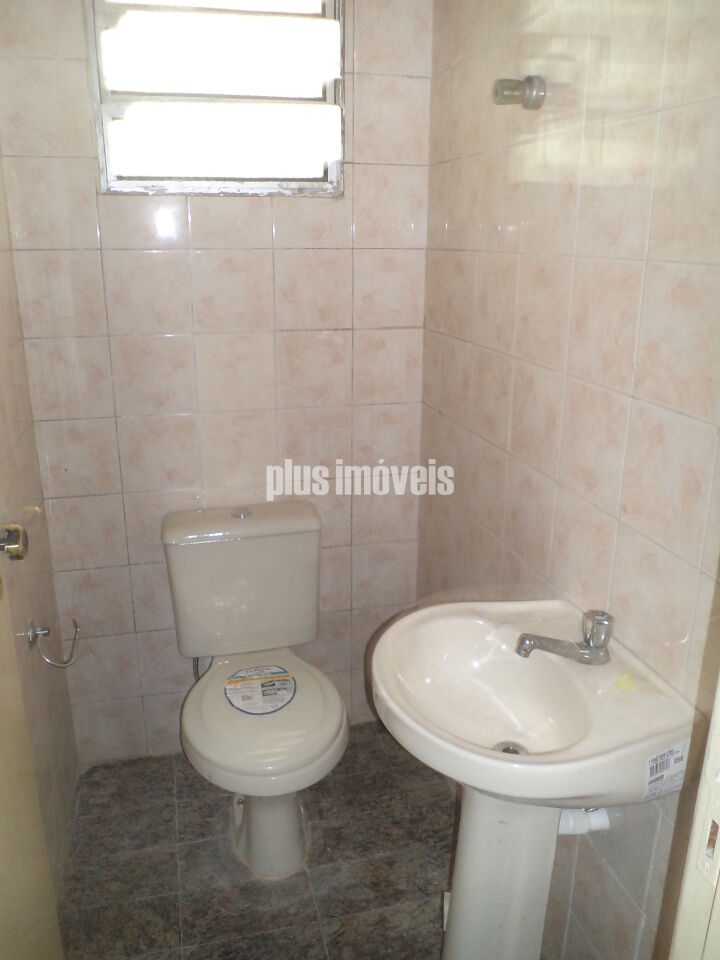 Casa Comercial à venda com 3 quartos, 263m² - Foto 15