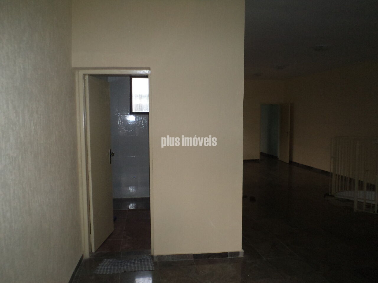 Casa Comercial à venda com 3 quartos, 263m² - Foto 23