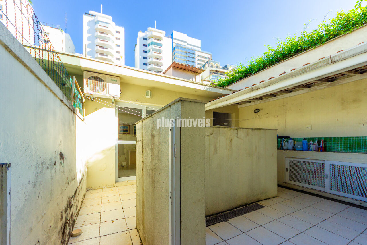 Casa à venda com 3 quartos, 168m² - Foto 11