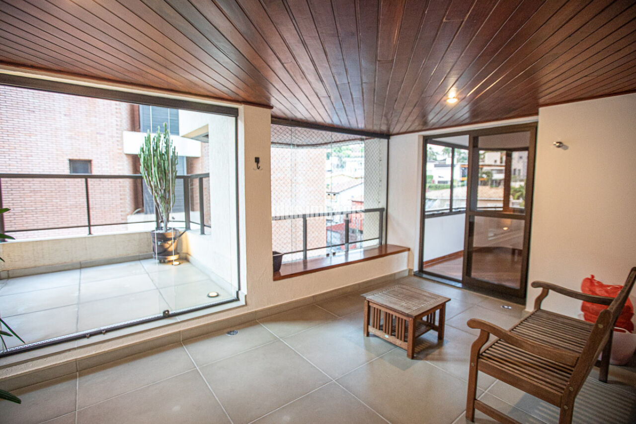 Apartamento, 3 quartos, 256 m² - Foto 1