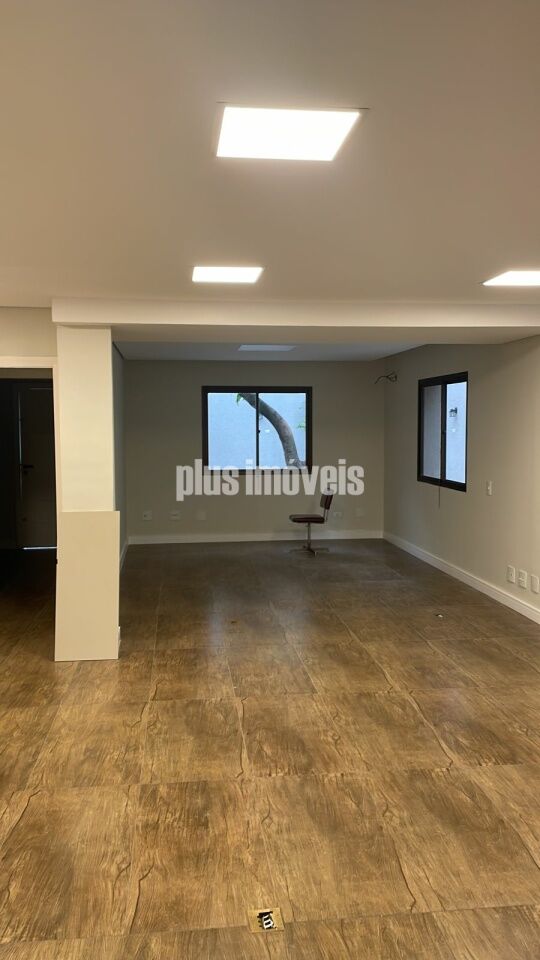 Casa Comercial à venda e aluguel com 1 quarto, 300m² - Foto 9