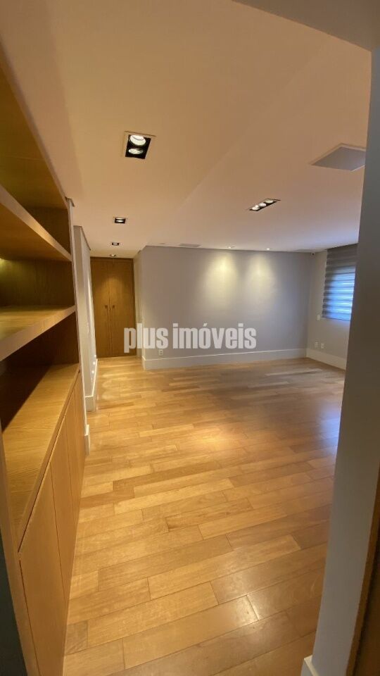 Apartamento à venda com 3 quartos, 258m² - Foto 22