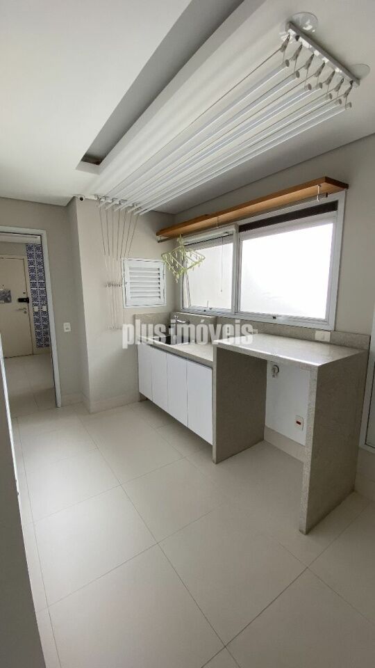 Apartamento à venda com 3 quartos, 258m² - Foto 13