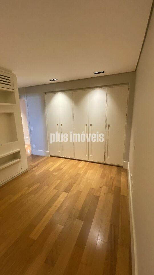 Apartamento à venda com 3 quartos, 258m² - Foto 26