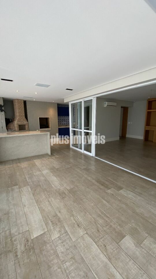 Apartamento à venda com 3 quartos, 258m² - Foto 1