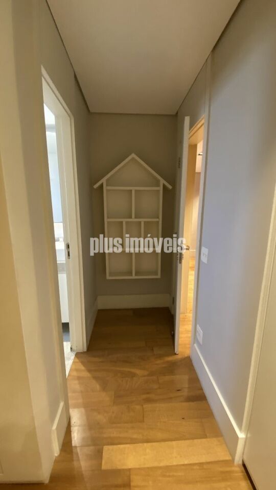 Apartamento à venda com 3 quartos, 258m² - Foto 18
