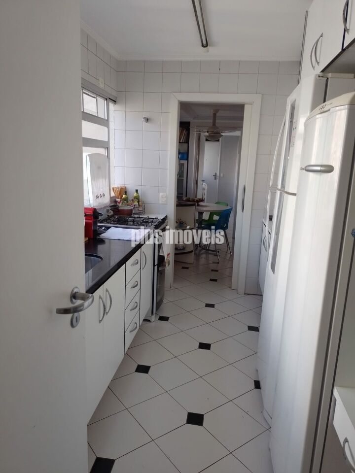 Apartamento à venda com 3 quartos, 170m² - Foto 15