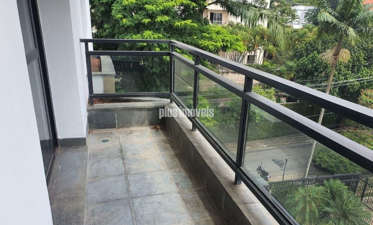 Apartamento à venda com 3 quartos, 243m² - Foto 4