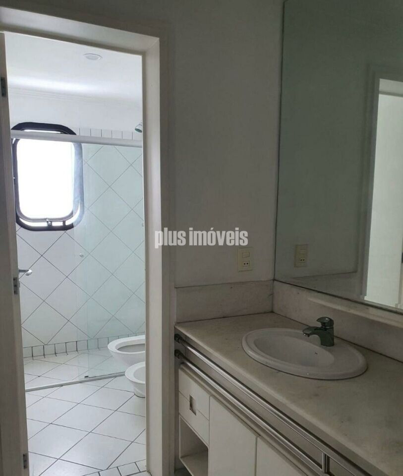 Apartamento à venda com 3 quartos, 243m² - Foto 14