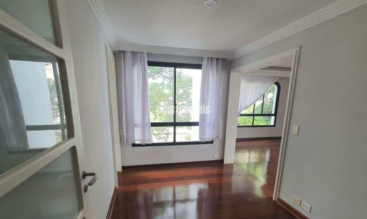 Apartamento à venda com 3 quartos, 243m² - Foto 7