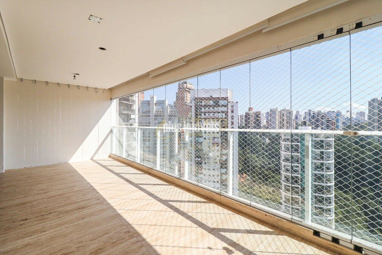 Apartamento, 3 quartos, 213 m² - Foto 1