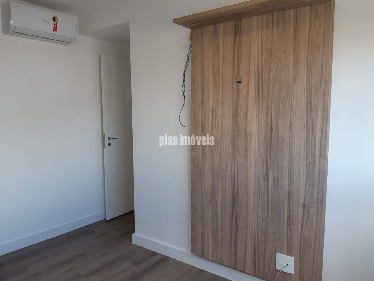 Apartamento à venda com 2 quartos, 68m² - Foto 5