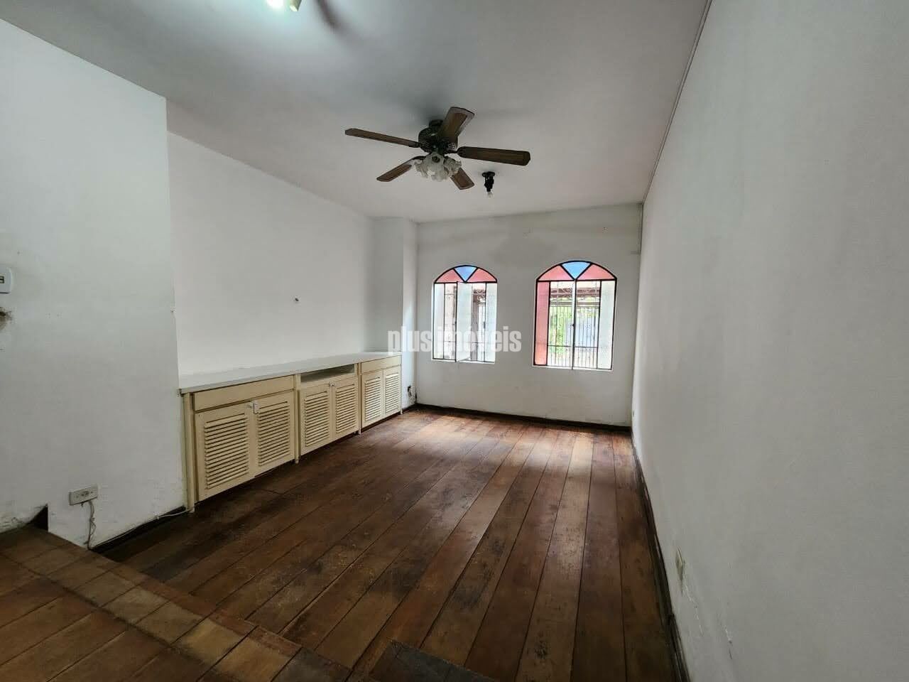 Casa, 3 quartos, 136 m² - Foto 1