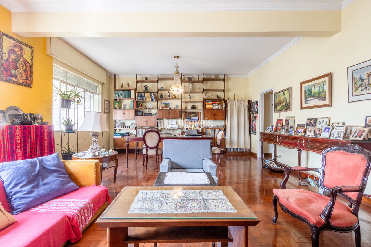 Apartamento, 3 quartos, 212 m² - Foto 1