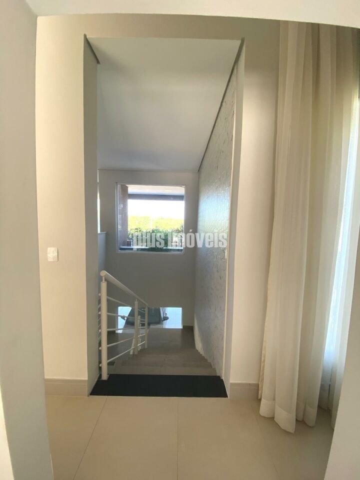 Casa de Condomínio à venda com 3 quartos, 381m² - Foto 9