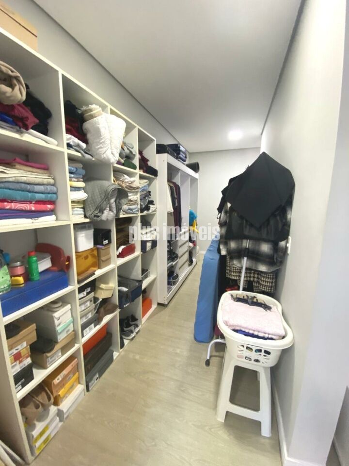Casa de Condomínio à venda com 3 quartos, 381m² - Foto 31