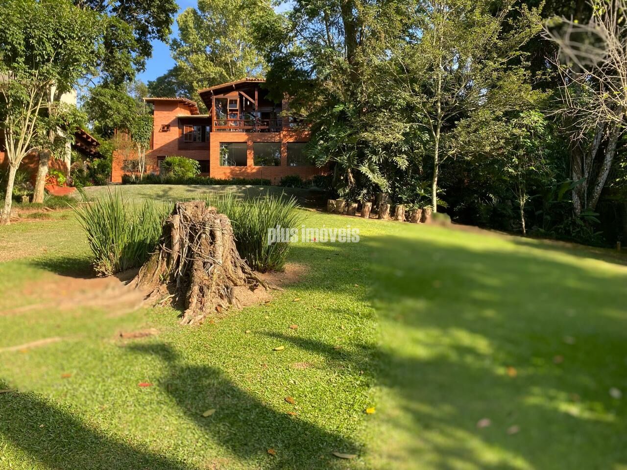 Casa de Condomínio à venda com 5 quartos, 500m² - Foto 1