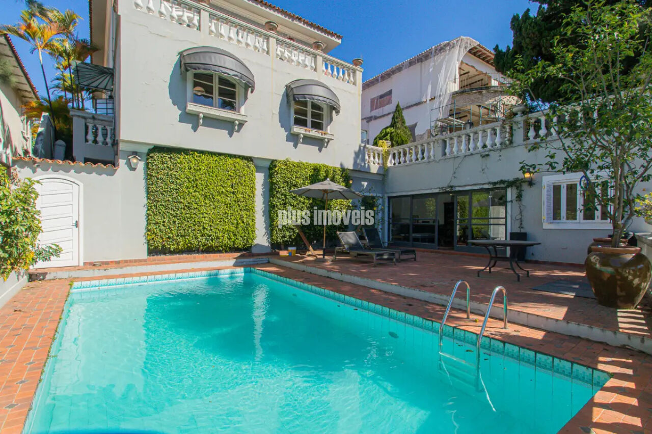 Casa, 4 quartos, 350 m² - Foto 1