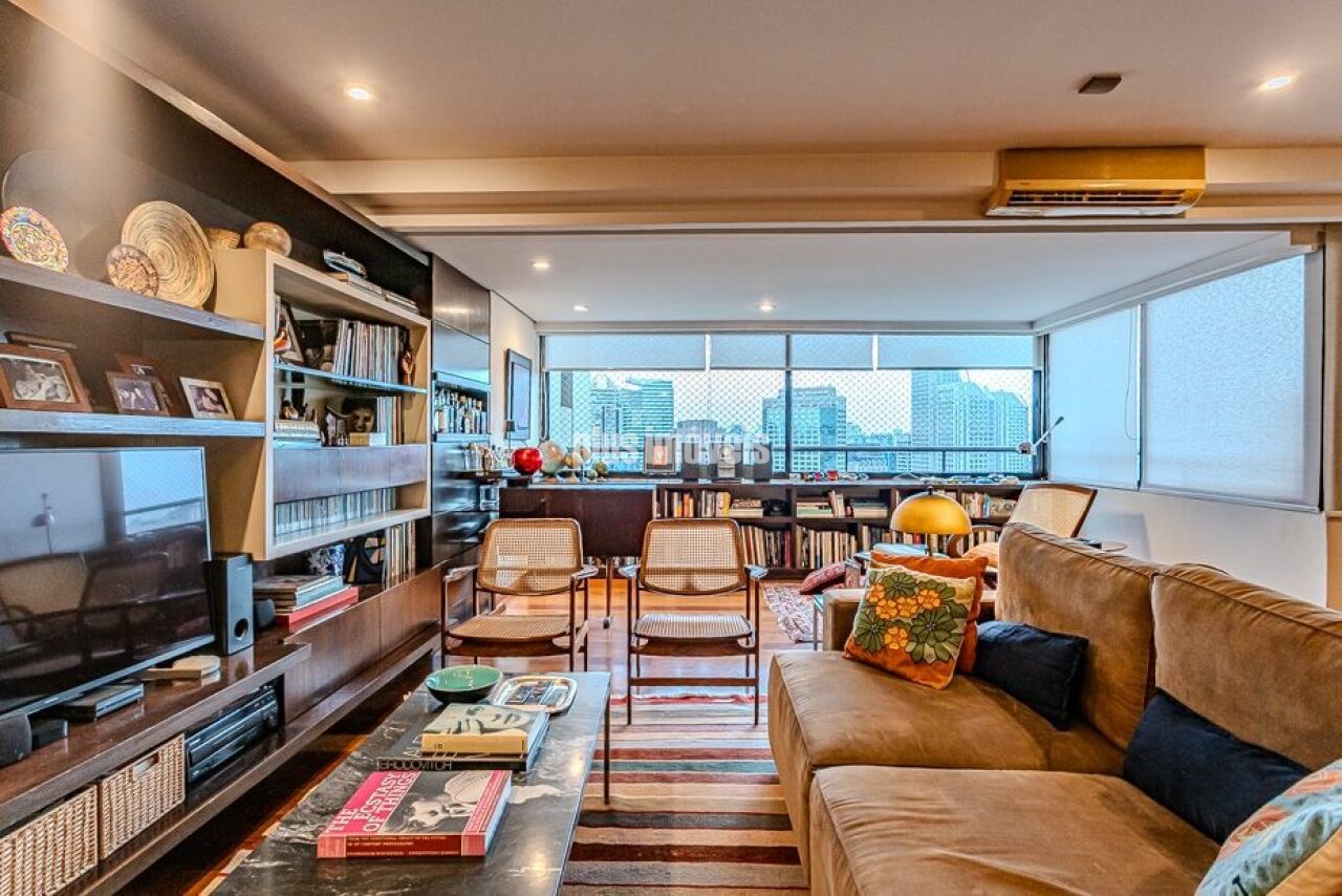 Apartamento, 3 quartos, 185 m² - Foto 1