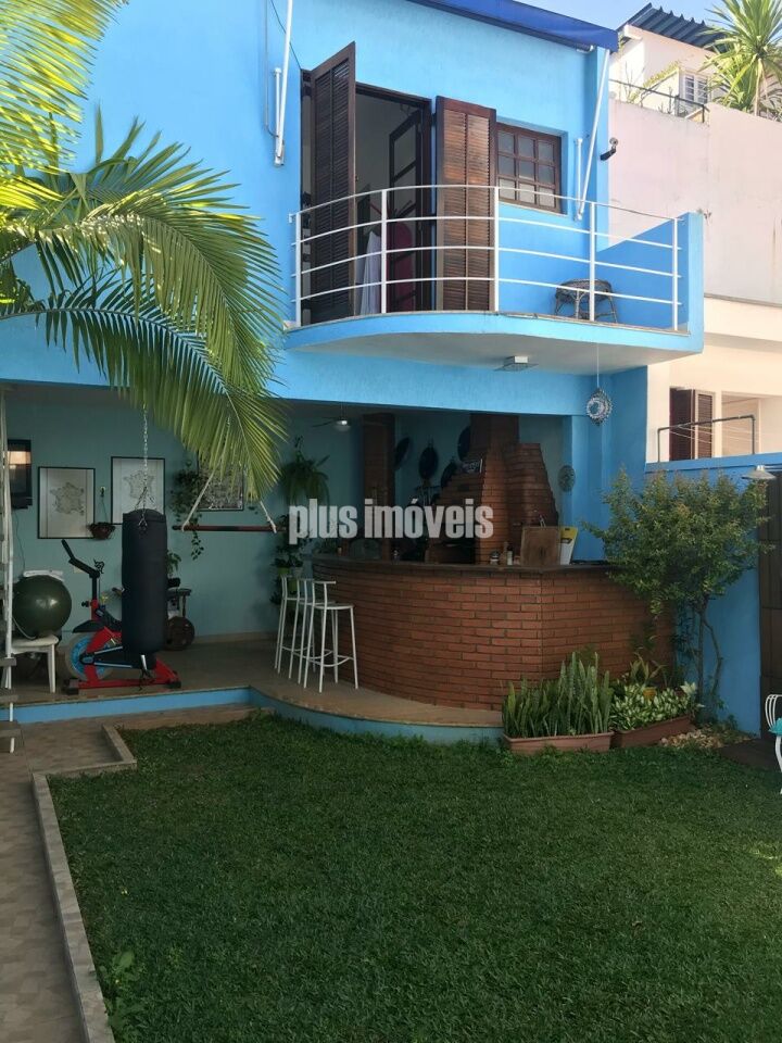 Casa, 4 quartos, 250 m² - Foto 1