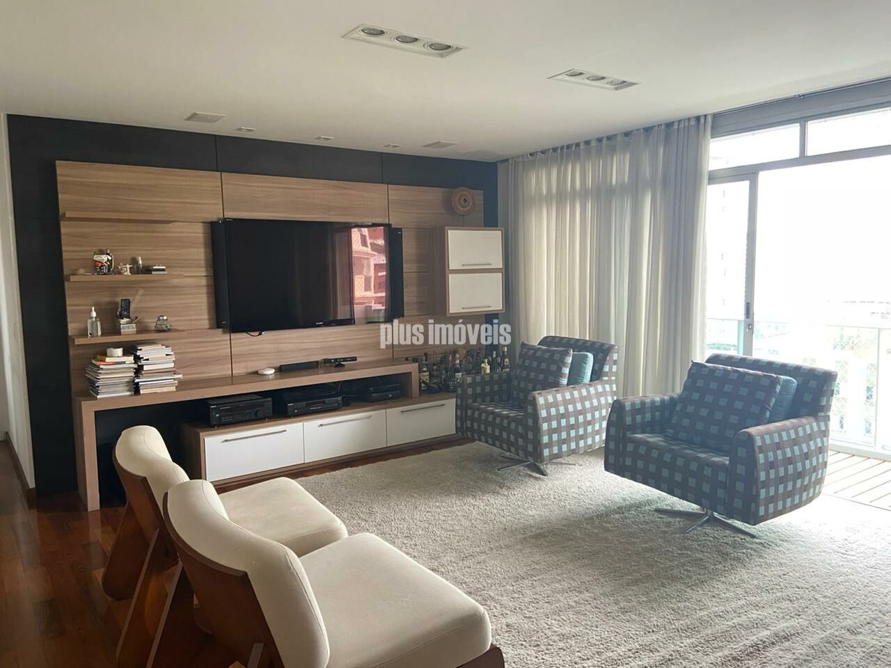 Apartamento, 3 quartos, 203 m² - Foto 1