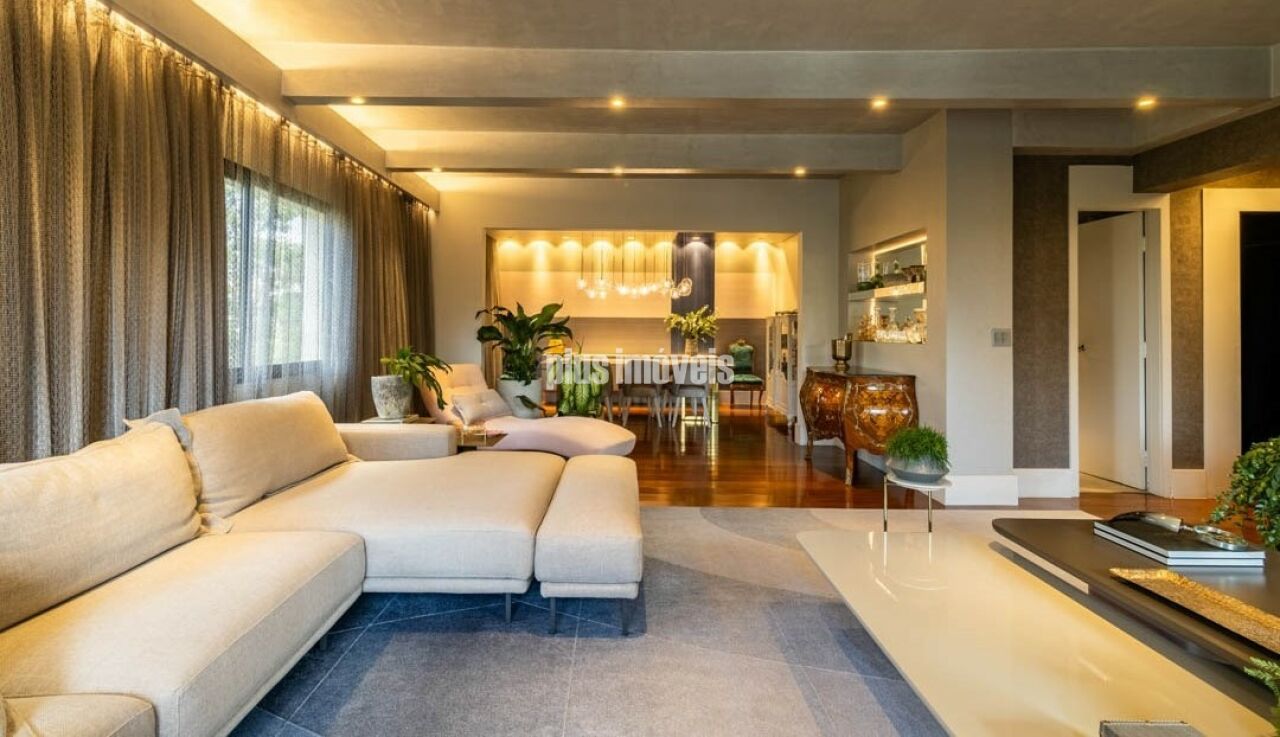 Apartamento, 3 quartos, 239 m² - Foto 1