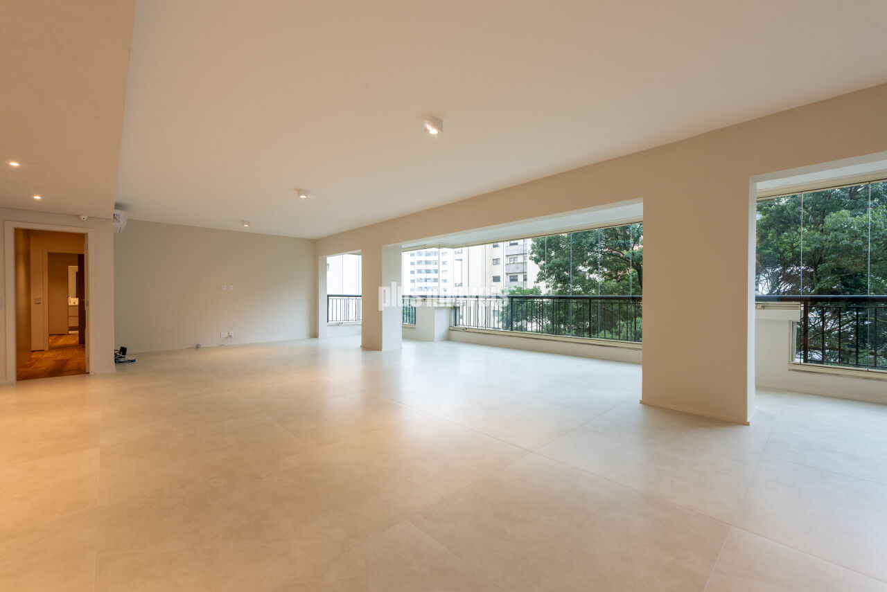 Apartamento, 3 quartos, 230 m² - Foto 1