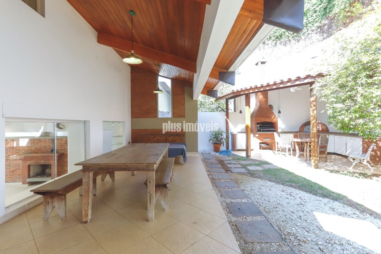 Casa, 3 quartos, 359 m² - Foto 1