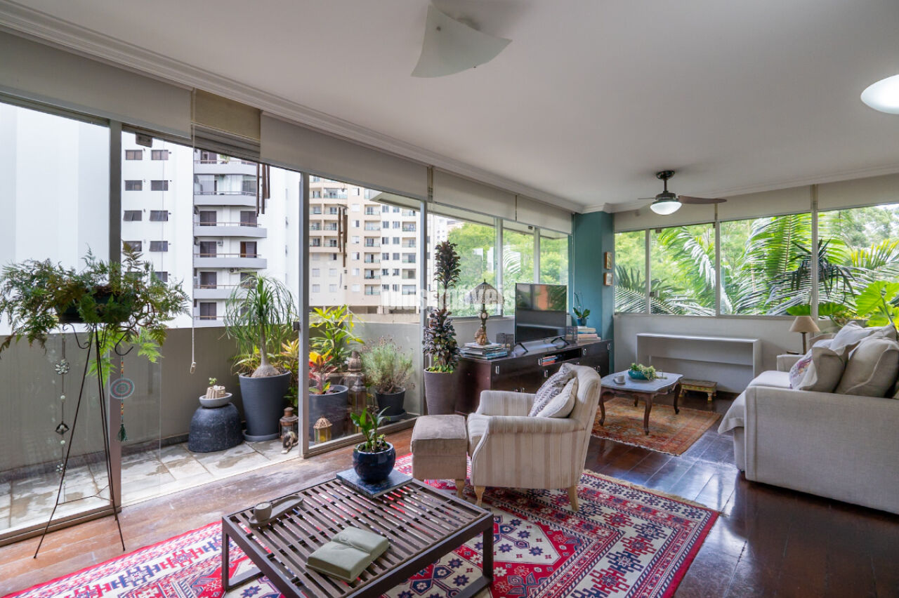 Apartamento, 3 quartos, 157 m² - Foto 1