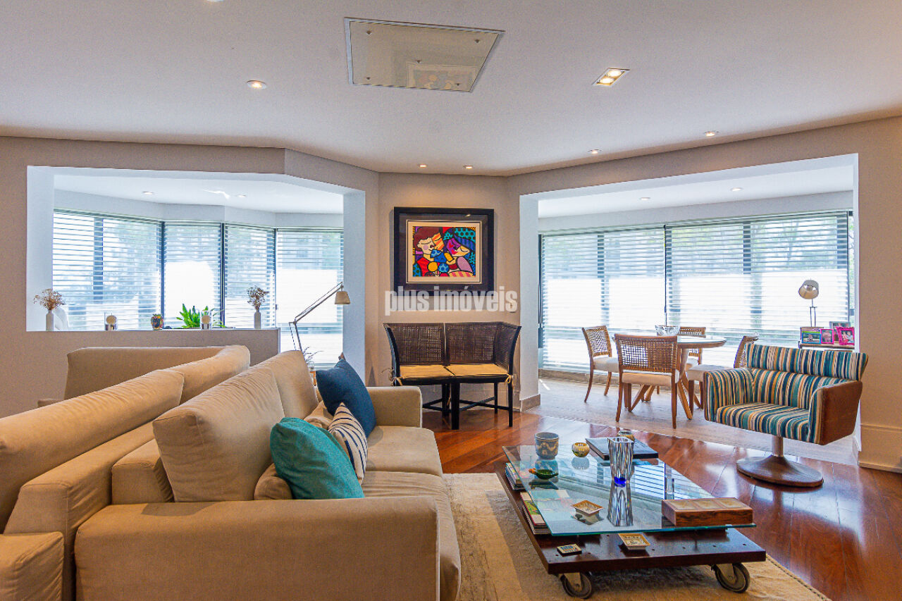 Apartamento, 4 quartos, 241 m² - Foto 1
