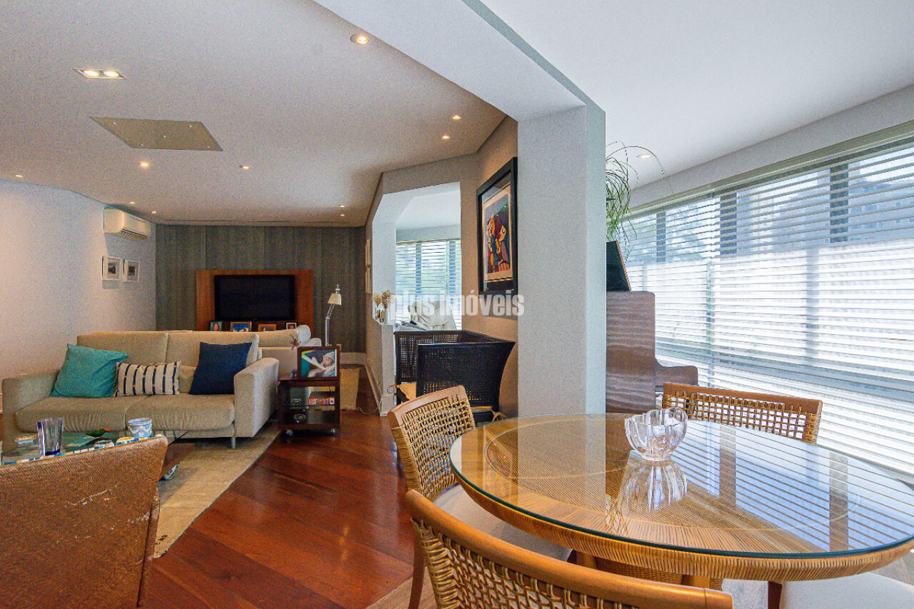 Apartamento, 4 quartos, 241 m² - Foto 2