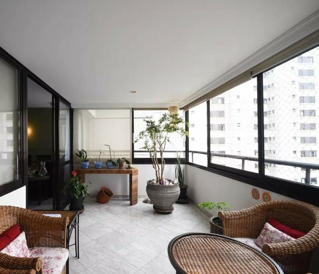 Apartamento, 3 quartos, 185 m² - Foto 1