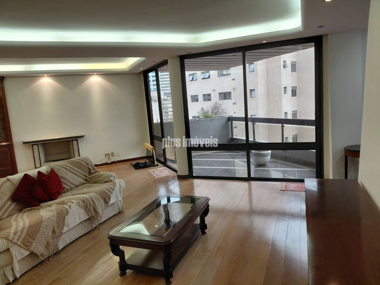 Apartamento, 3 quartos, 260 m² - Foto 1