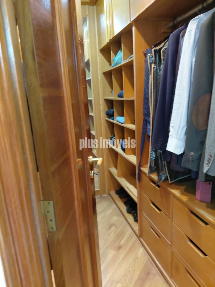 Apartamento, 3 quartos, 260 m² - Foto 9