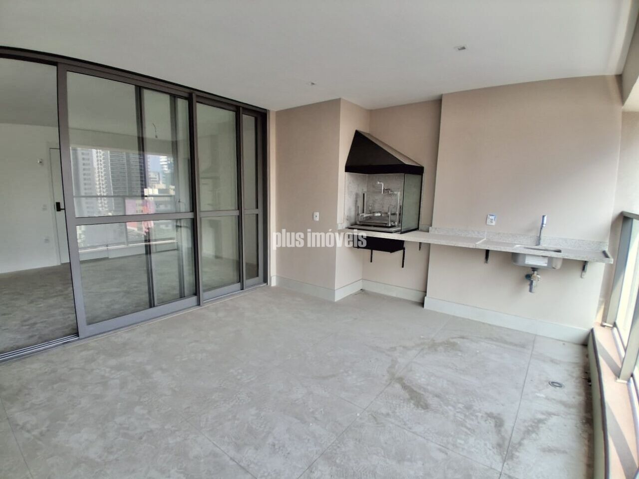 Apartamento, 3 quartos, 140 m² - Foto 2