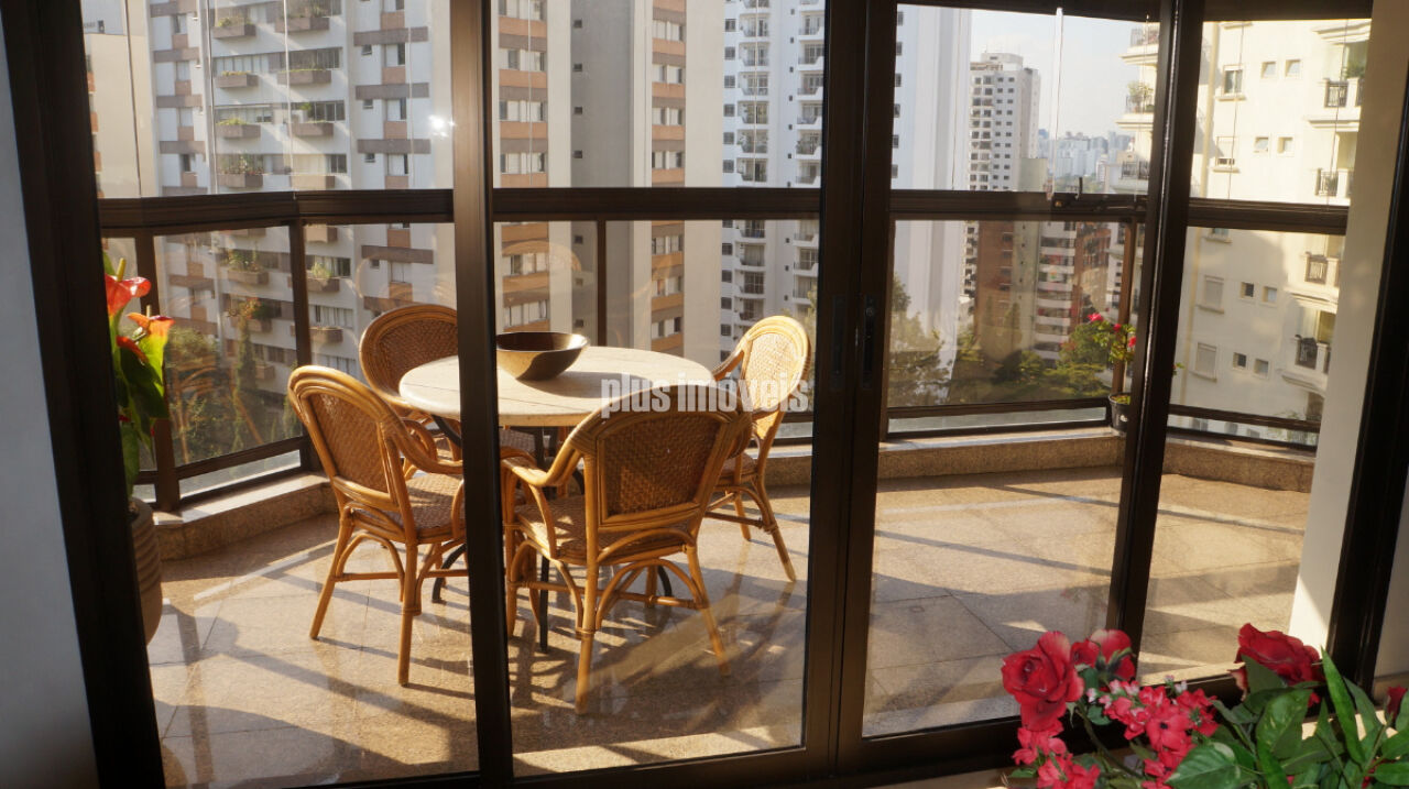Apartamento, 3 quartos, 277 m² - Foto 1