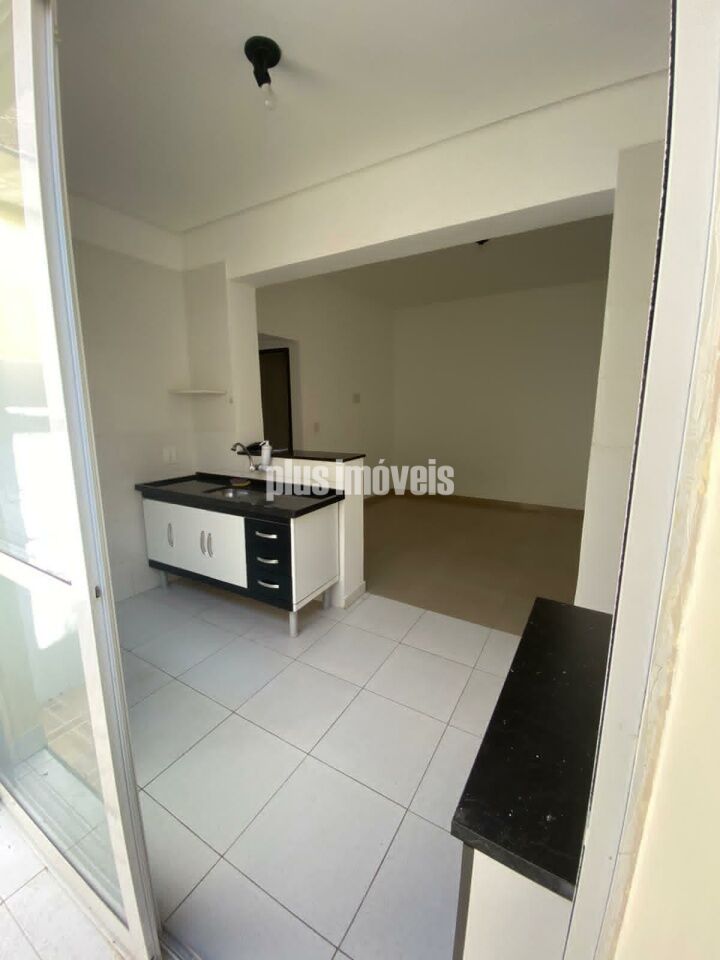Casa, 4 quartos, 240 m² - Foto 11