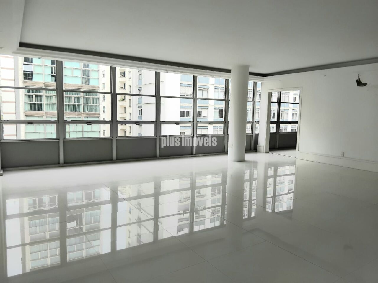 Apartamento, 4 quartos, 329 m² - Foto 1