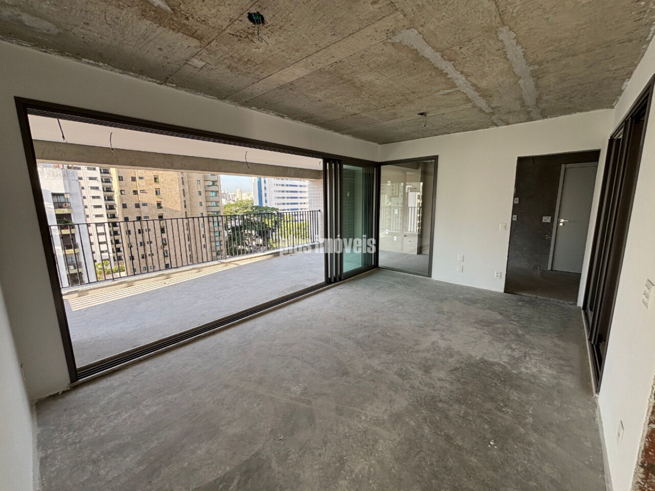 Apartamento, 3 quartos, 150 m² - Foto 1