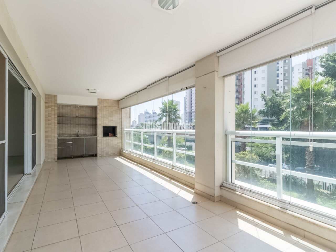 Apartamento, 3 quartos, 210 m² - Foto 1