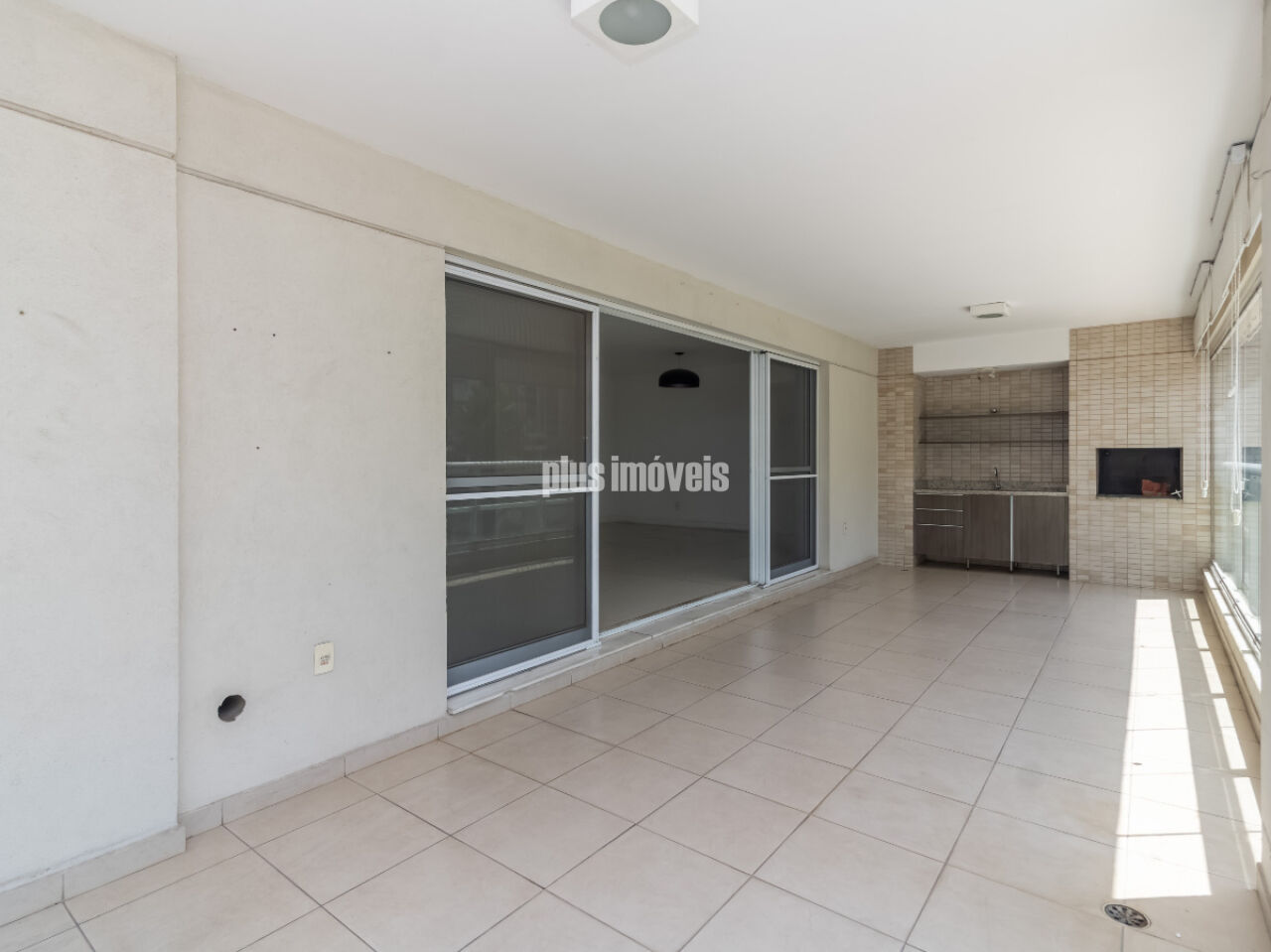 Apartamento, 3 quartos, 210 m² - Foto 2