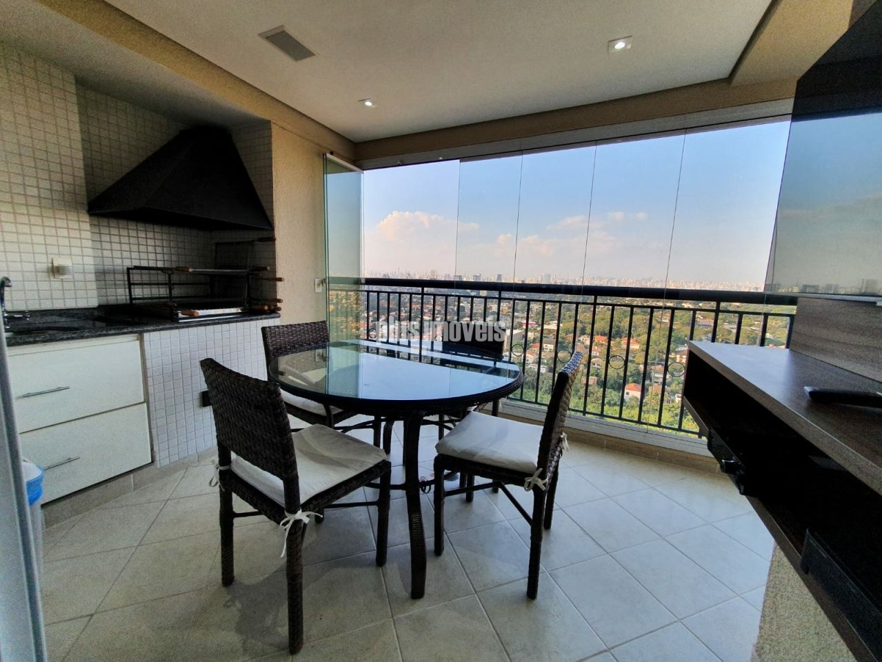 Apartamento à venda com 3 quartos, 170m² - Foto 6