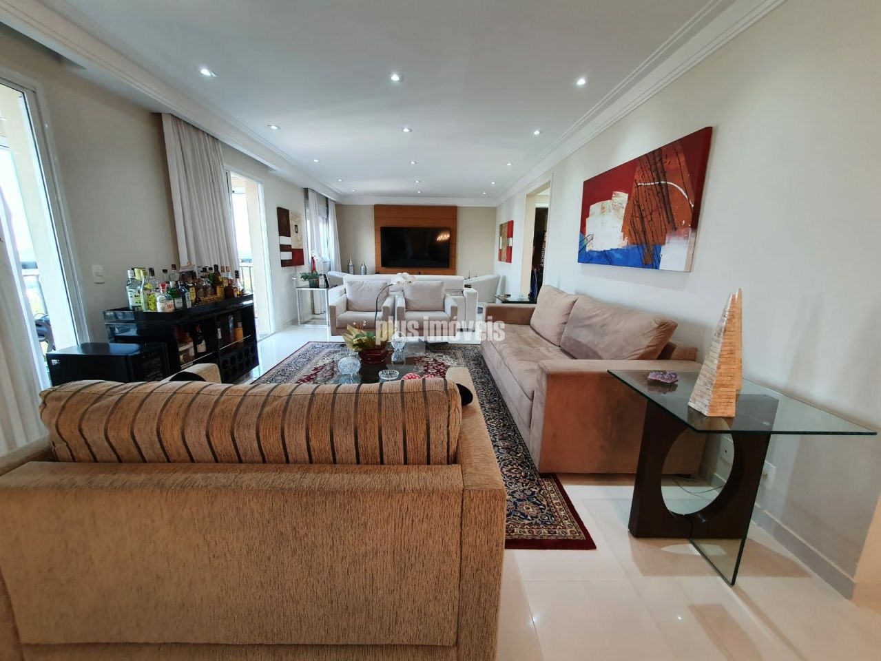 Apartamento à venda com 3 quartos, 170m² - Foto 2